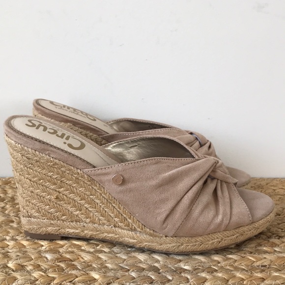 New Circus by Sam Edelman tan wedge sandals sz 6.5 - Picture 1 of 8